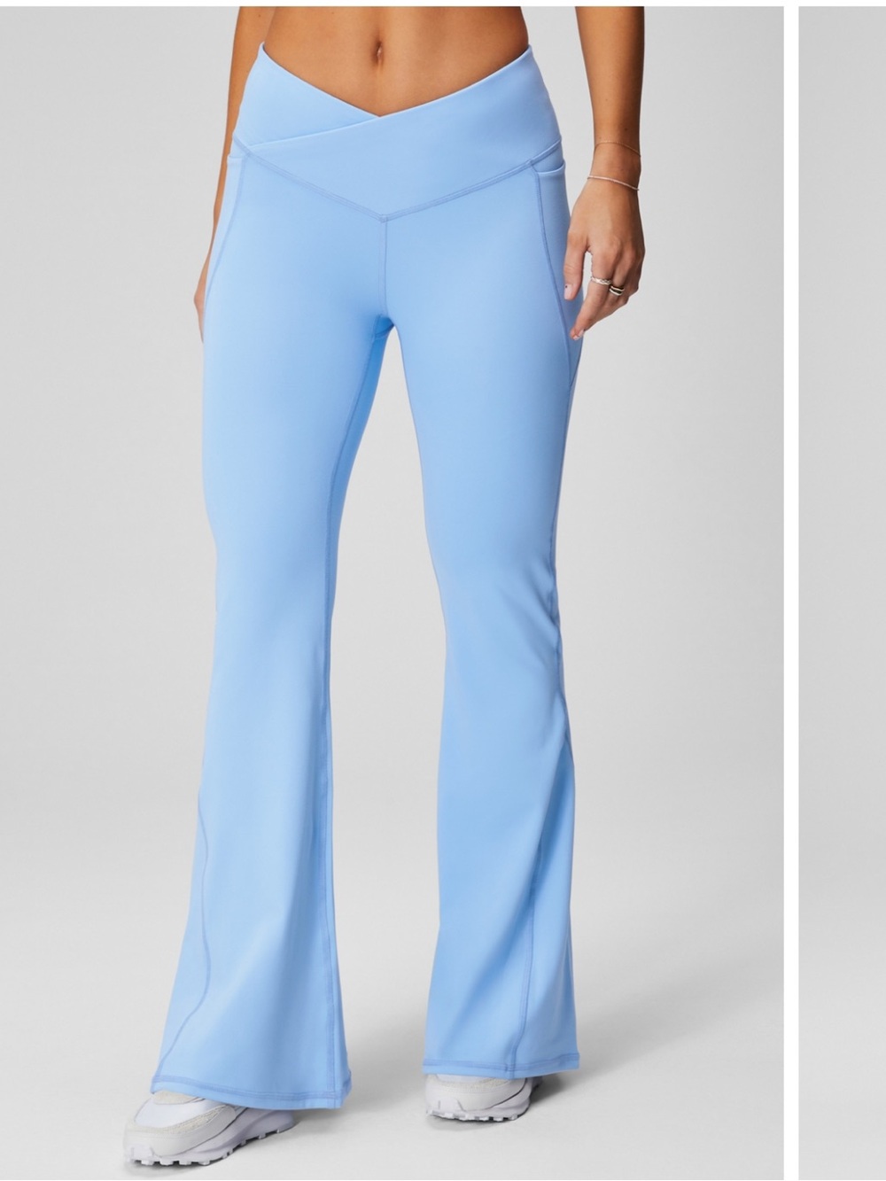 Fabletics High-Waisted Crossover Flare Blue Size XXL